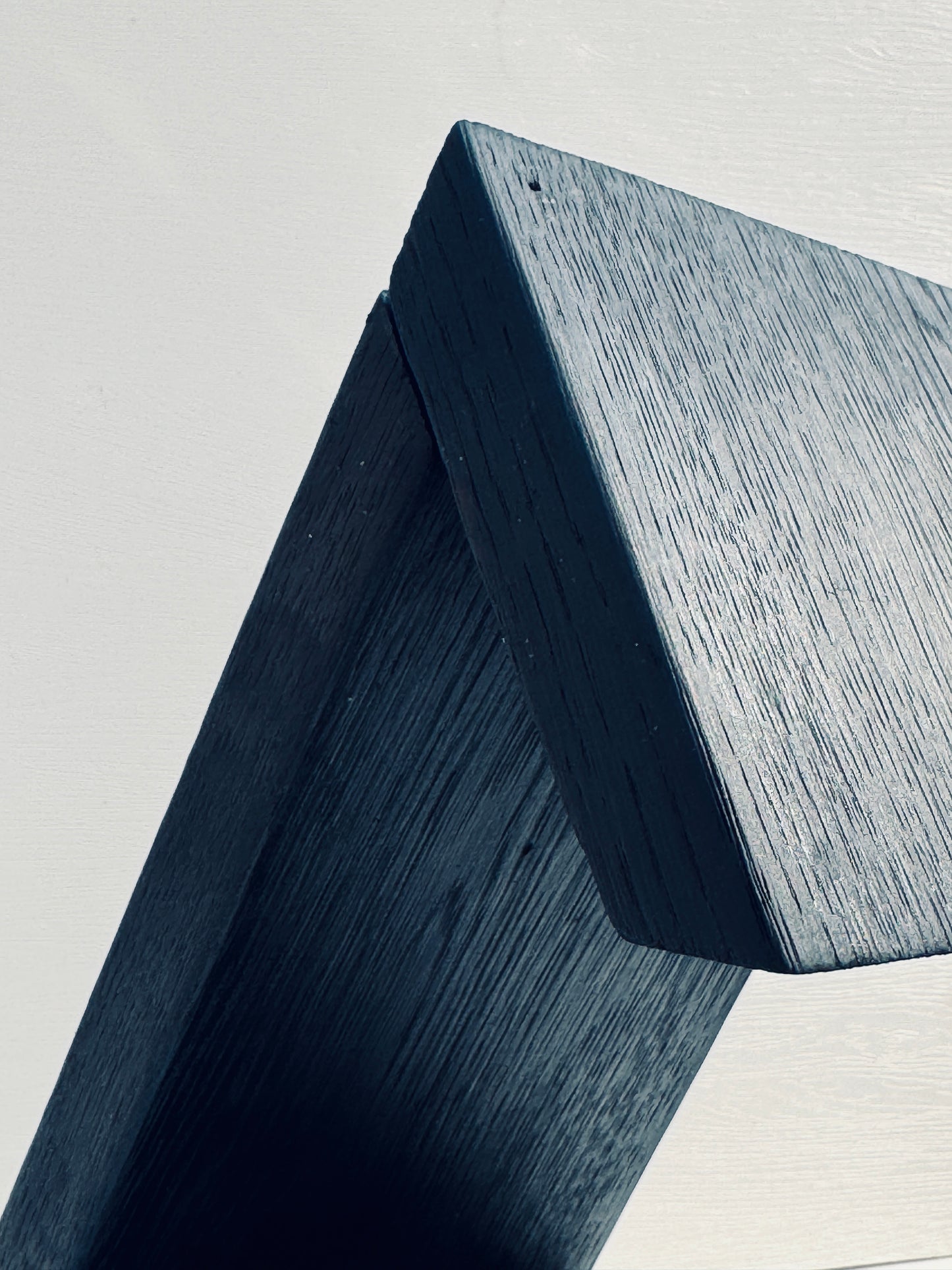 Image shows the peak of the book rest