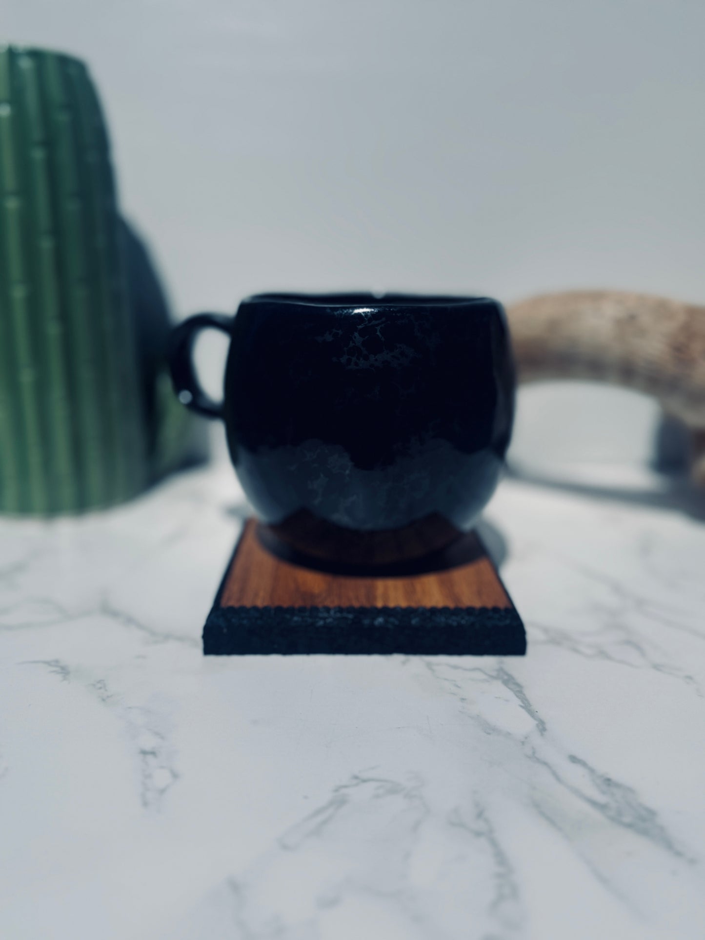 Textured edge square oak coasters
